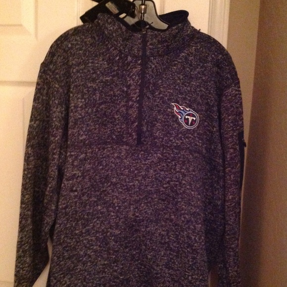Antigua Other - NWT - TENNESSEE TITANS OVERHEAD SWEATER